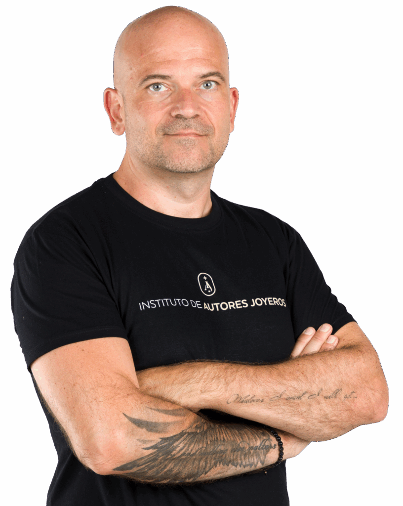 Luis, Nosotros Instituto de Autores Joyeros alicante
