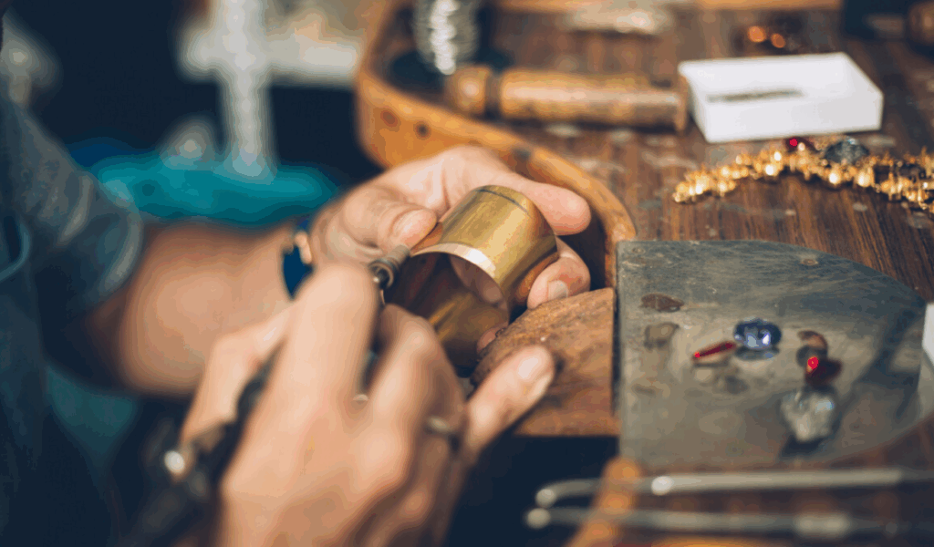 Nosotros Instituto de Autores Joyeros alicante